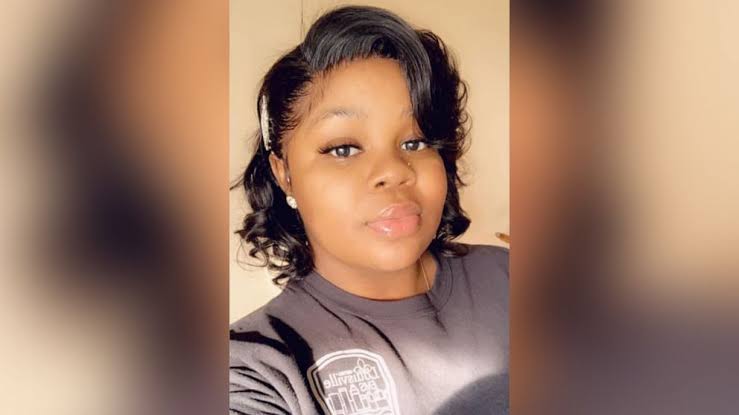 Louisville Metro City Council Unanimously Passes “Breonna’s Law” Banning No-Knock Warrants