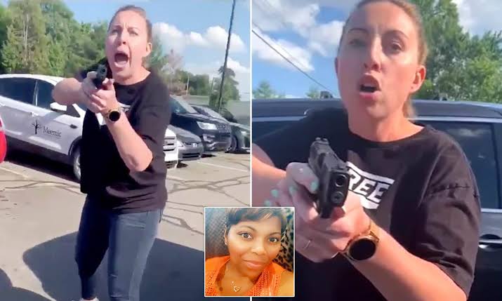 Viral Video Of A White Woman Pulling A Gun On A Black Woman Takelia Hill With Her Daughters