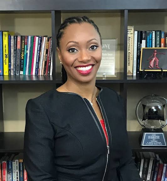 Dr. Hadiyah Nicole Green 