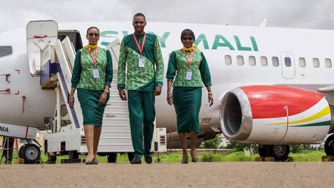 8 Years Later, The First Commercial Flight Since 2012 Lands In Mali’s Timbuktu