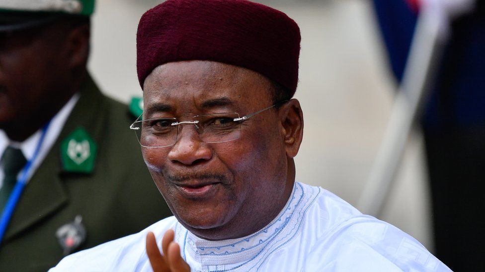 Former President Of Niger, Mahamadou Issoufou Wins $5 Million African Leadership Prize