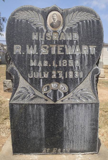 121 Years Later, Robert Stewart, The First Black Police Officer In Los Angeles Will Be Reinstated  After He Was Unfairly Dismissed 