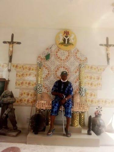 73 Year Old man builds his grave, writes will and celebrates burial before his death