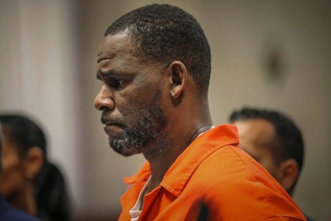 Prosecutors Allege R.Kelly sexually abused two teen boys