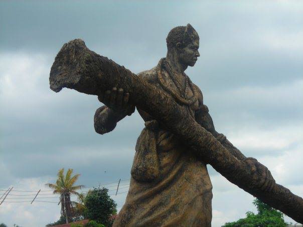 The Story Of Idubor, The Giant Prince Of Benin, who Uproots Palm trees with his bare hands