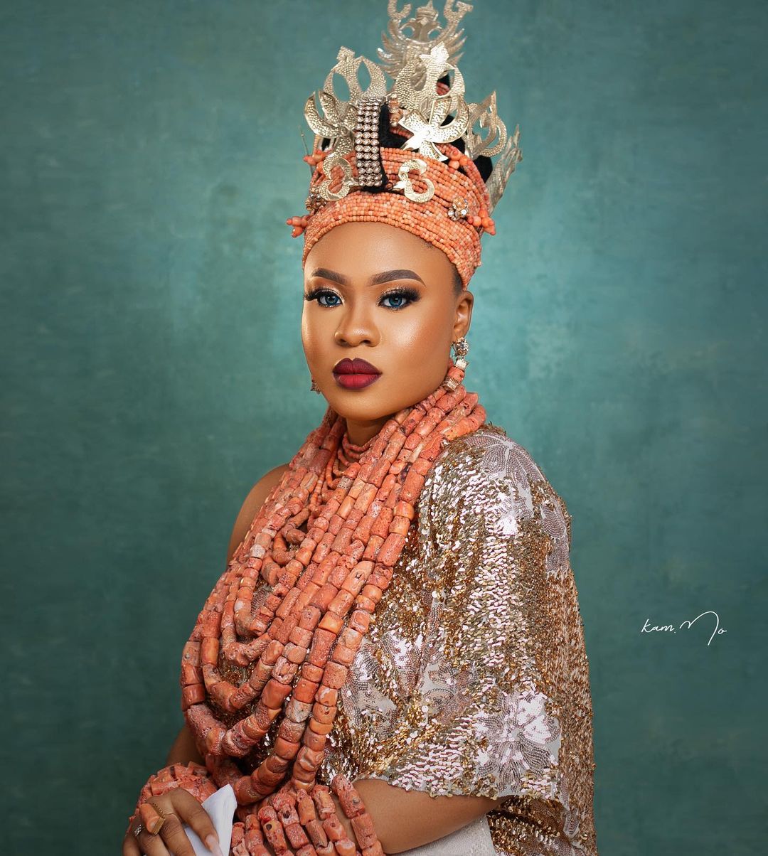 If you are looking for an Afro-Bridal Inspiration For your wedding day, Check Out This Edo Bridal Inspiration 