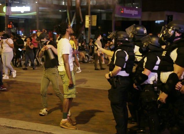 The city of Columbus, Agrees to Pay $5.75 Million to 32 Injured Black Lives matter protesters