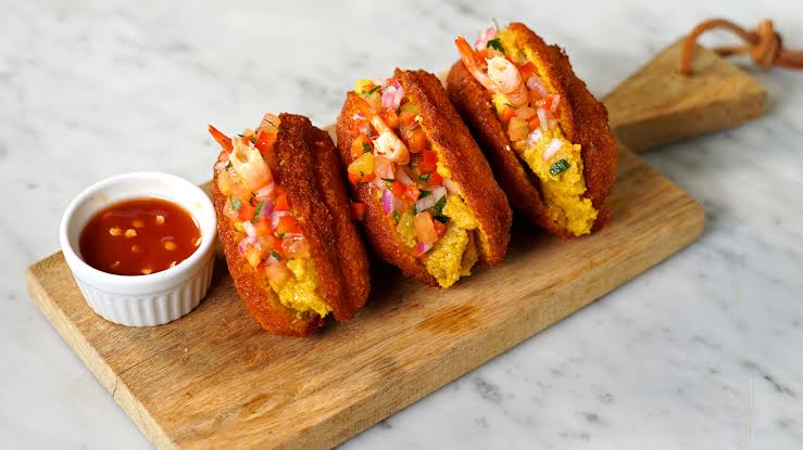 #MbbaTastyThursday: Acaraje, A crispy Brazilian Beans Cake with West African Origins
