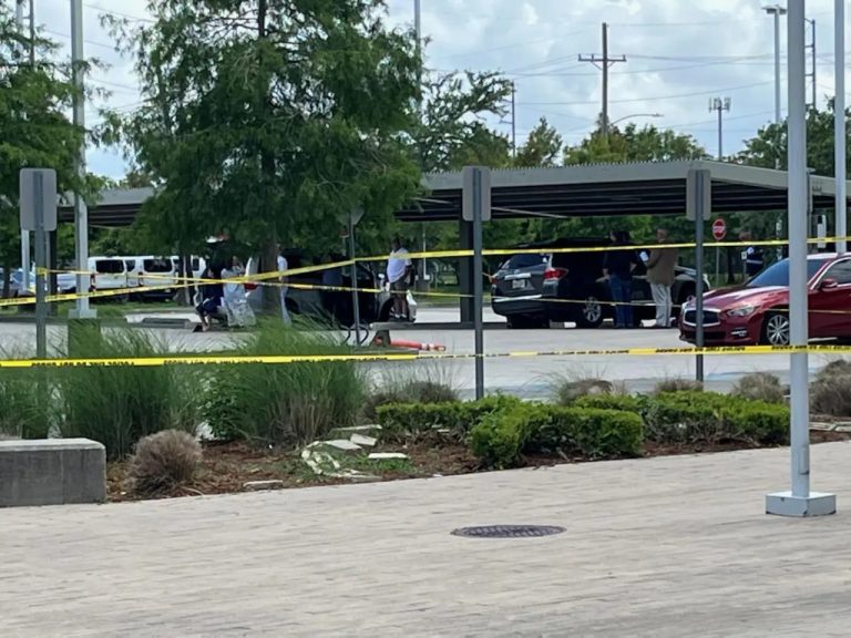 1 dead, 2 Injured In Shooting After High School Graduation Ceremony At Xavier University