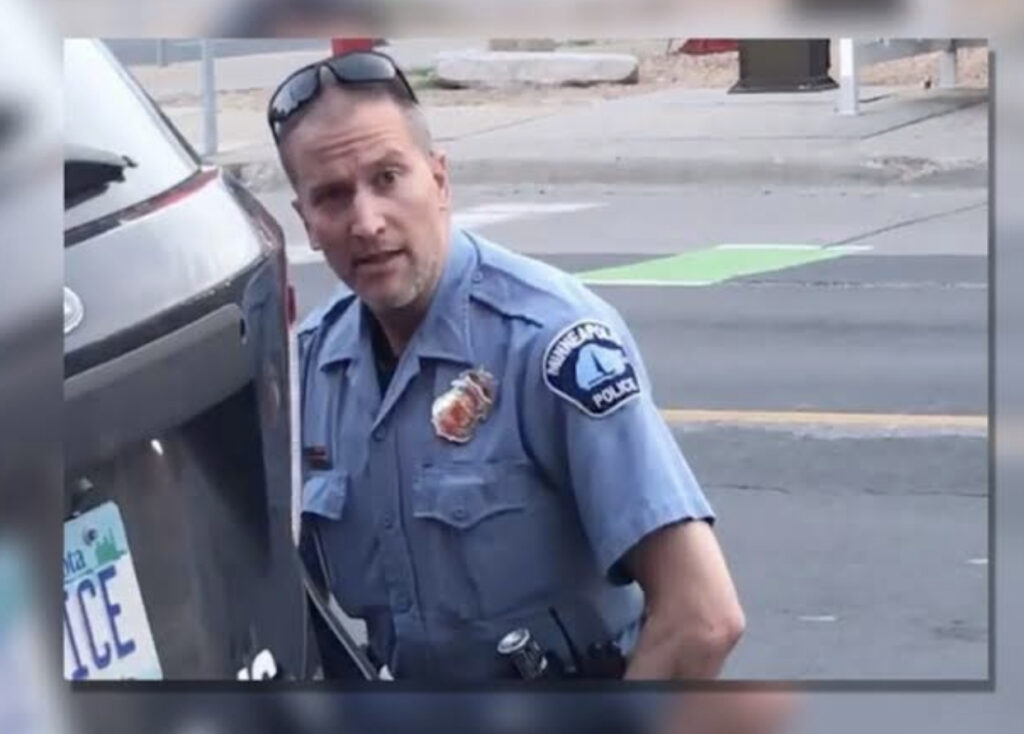 Derek Chauvin, The Police officer who killed George Floyd seeks to have his trial overturned