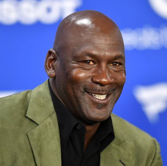 Oprah, Jay-Z, and Other Black Billionaires Who Are Too Poor To Qualify For The Forbes 400 List 